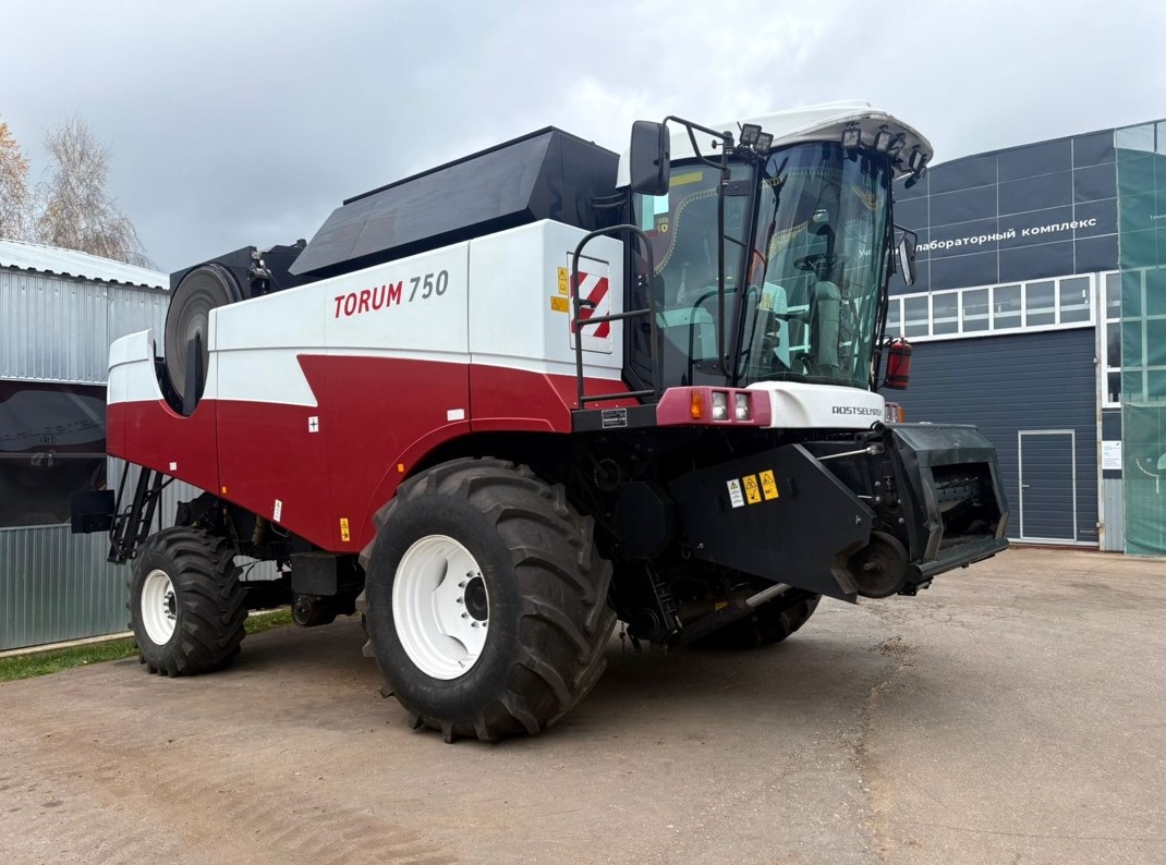 Русмашсервис - официальный дилер Ростсельмаш принял участие в молодёжном фестивале «Территория: Сельские игры».